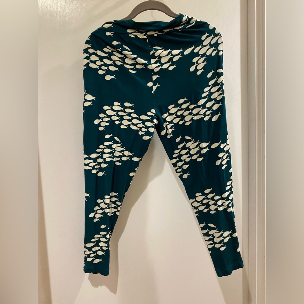 Fighting Eel fish print jogger